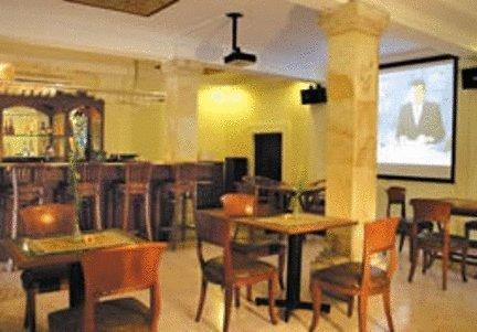 Hotel Bali Rani 4*